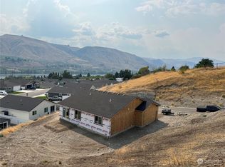 2324 S Skyline Ln, East Wenatchee, WA 98802