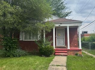 8824 Artesian St, Detroit, MI 48228