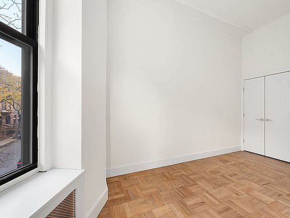 5th image of 130 W 80th St APT 3F