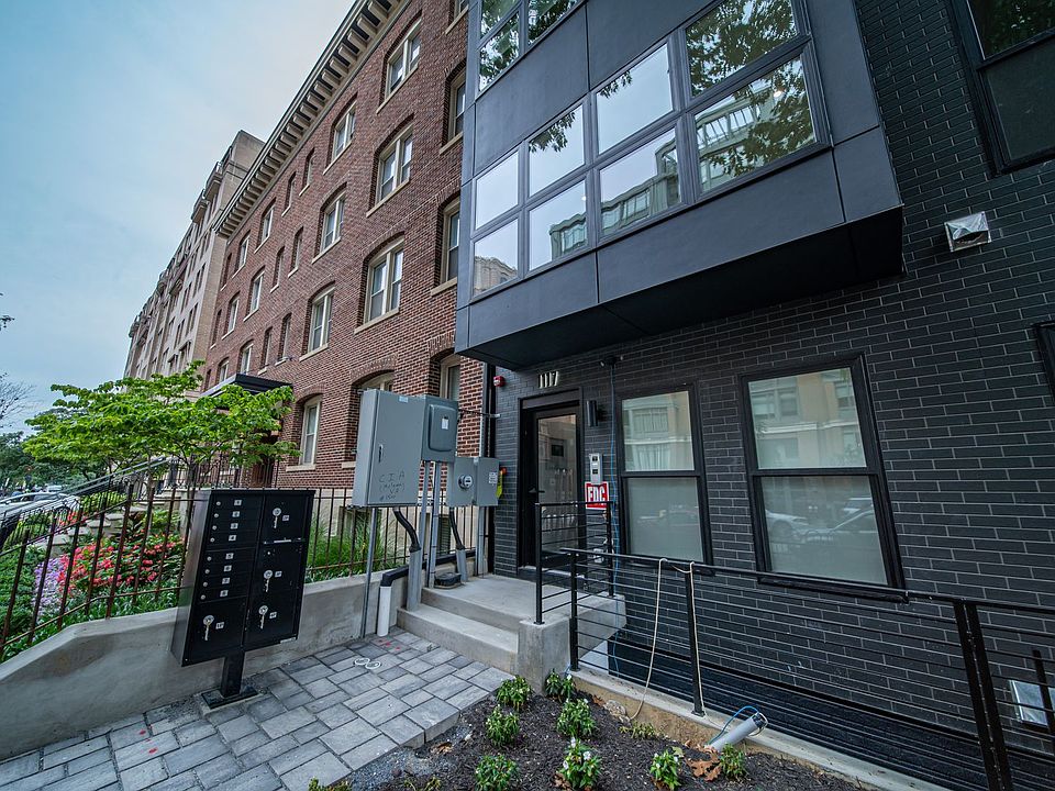 Building Photo 2