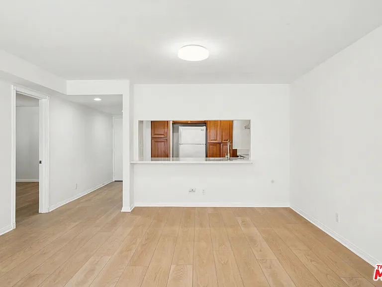 10966 Rochester Ave #1D — Photo 8