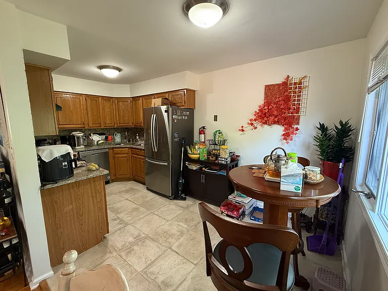 Kitchen with Bar table