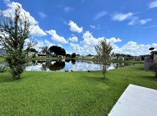 37 S Meadow Dr, Plant City, FL 33565
