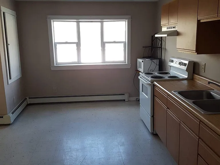 93 Market St #201 — Photo 5