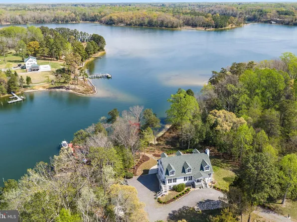 249 Spring Hill Rd, Lancaster, VA 22503