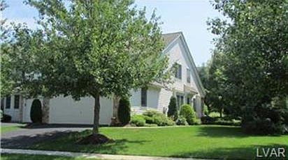 1st image of 2922 Larkspur Ln