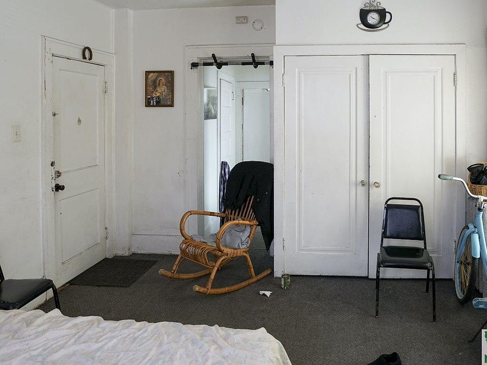 2nd image of 812-14 14th St