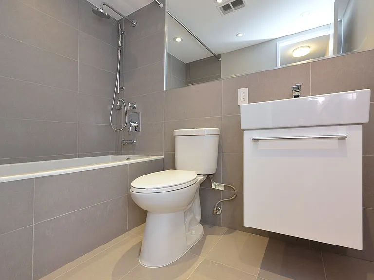 730 Saint Clarens Ave — Photo 32