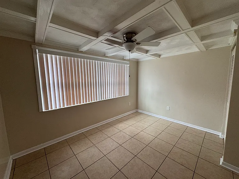 4220 Newbury Dr — Photo 8