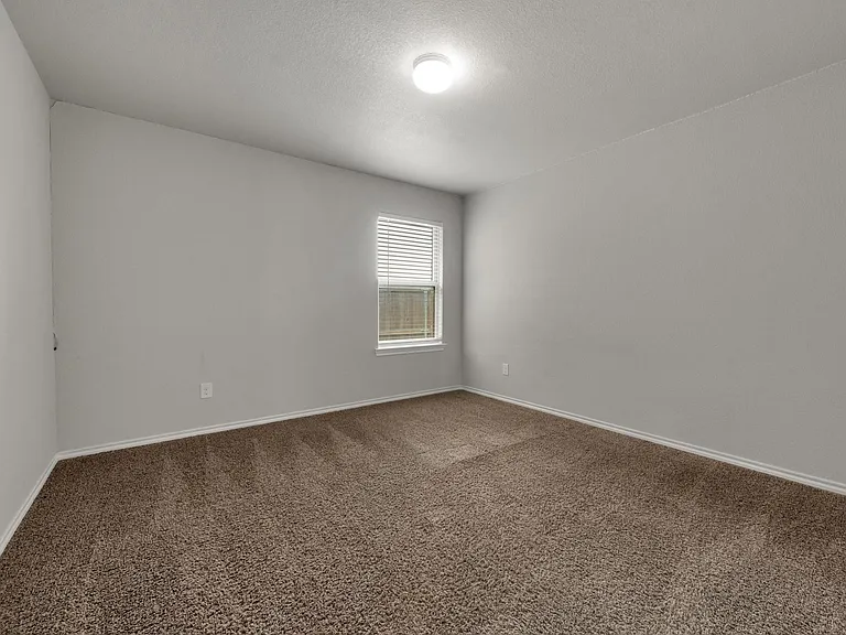 2415 Anton Dr — Photo 15