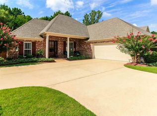 123 Meadow Pointe Cv, Brandon, MS 39042