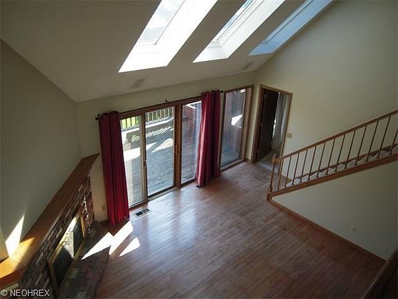 5th image of 170 N Pintail Dr