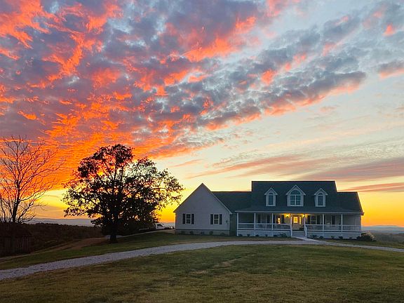 2nd image of 1636 S Maumee Rd