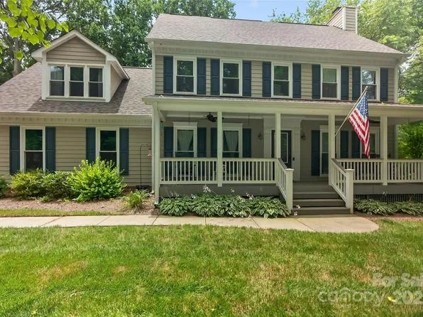 8300 Quarters Ln, Mint Hill, NC 28227