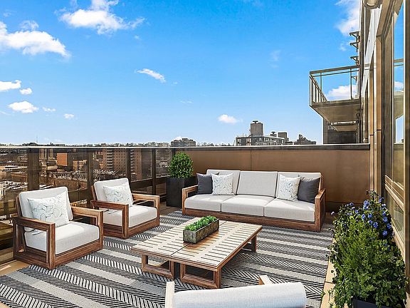 3rd image of 500 4th Ave APT 11C