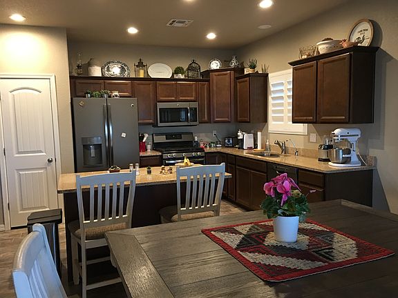 3rd image of 3469 Sonora Desert St