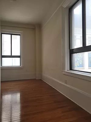 3rd image of 300 W 49th St APT 314