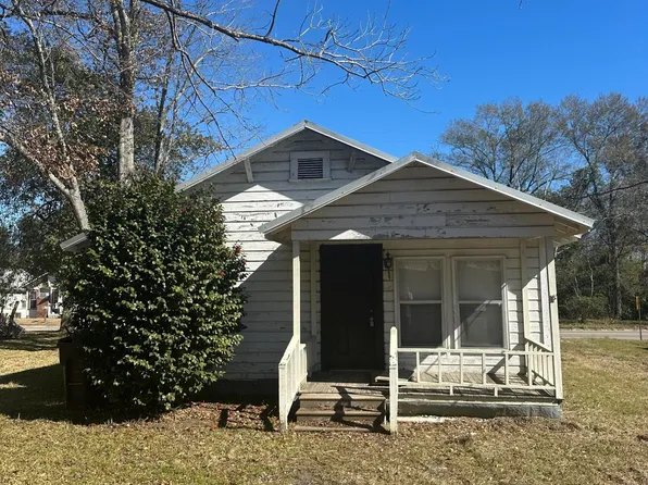 5289 Brown St, Graceville, FL 32440