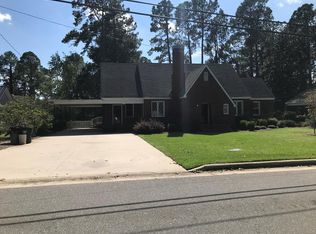 611 W Main St, Mount Olive, NC 28365