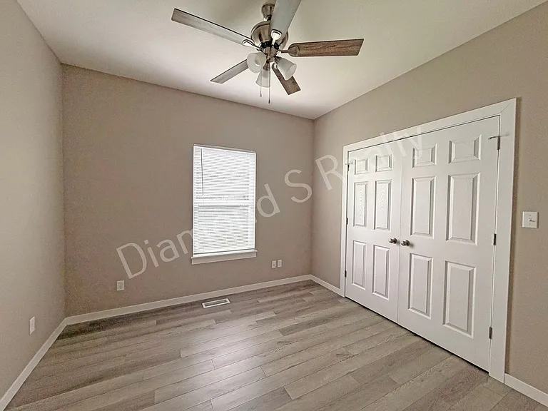 2124 N Bradbury Ln — Photo 13