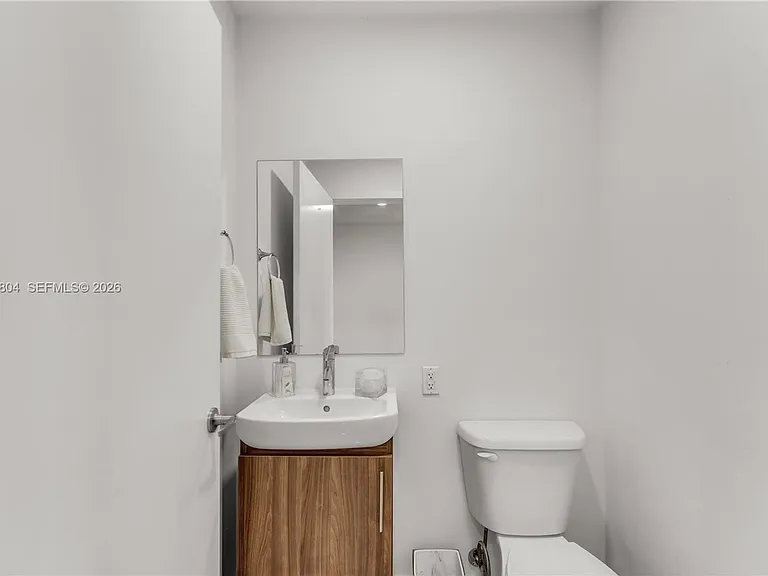 1164 NW 2nd St #0 — Photo 18