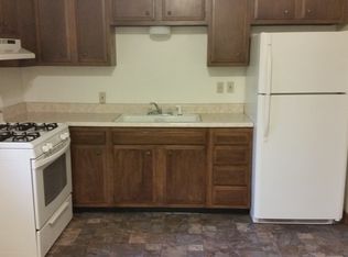 1110 County Rd APT 4, Gowrie, IA 50543