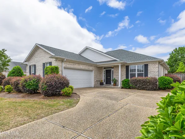 1124 Garden Club Way, Leland, NC 28451