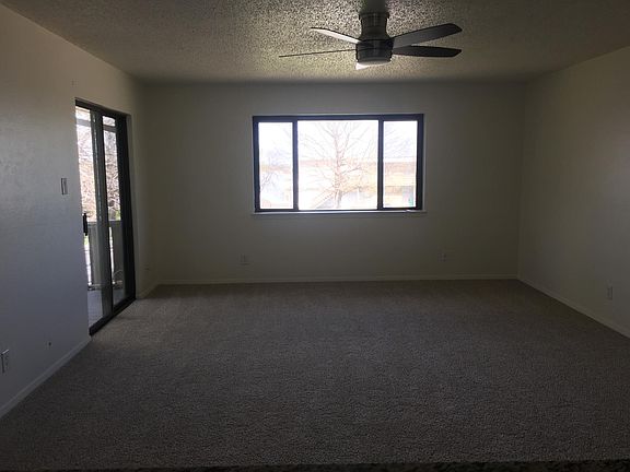 5th image of 109 Harbor Dr Unit 206