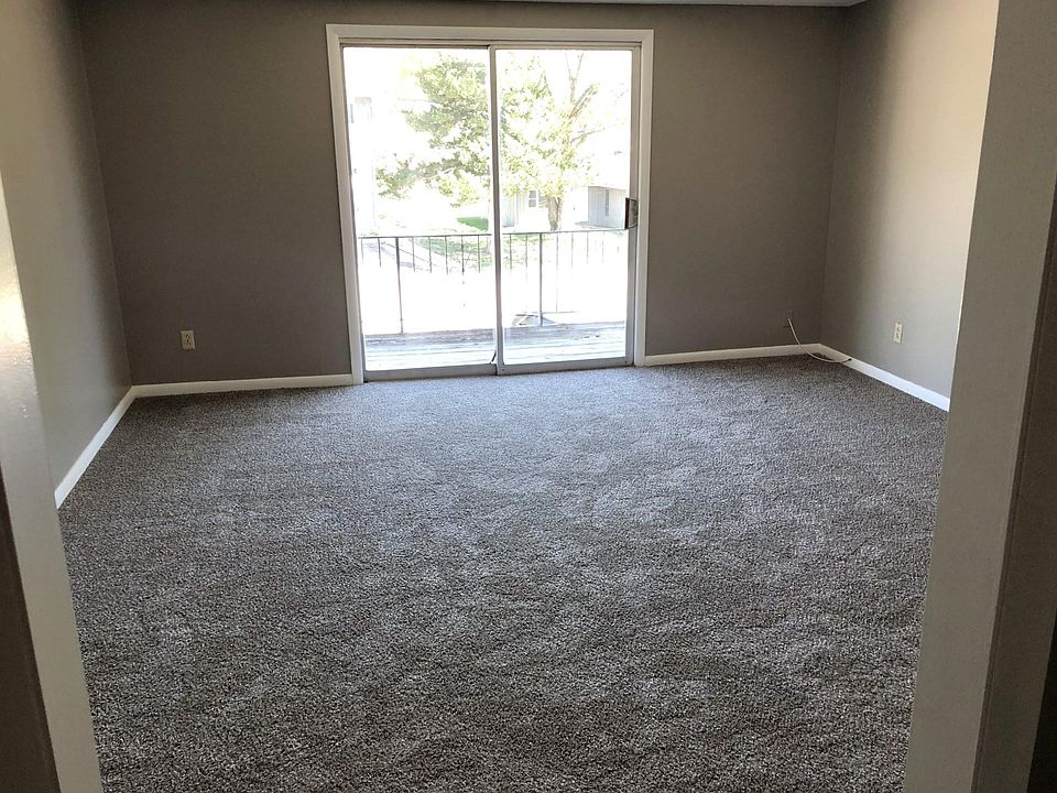 Living Room, upper terrace level