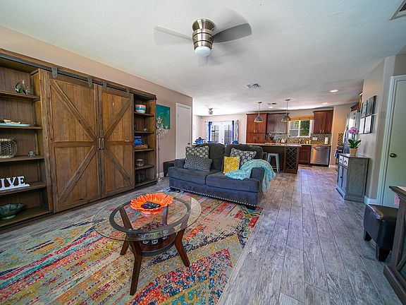 2nd image of 77345 Avenida Montezuma