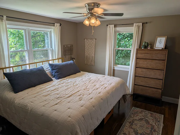 5904 Locust Ln — Photo 7