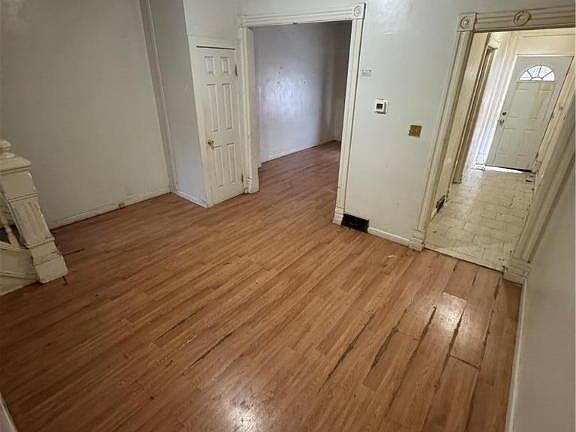 4th image of 424 W Liberty St