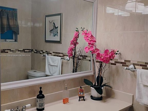 3rd image of 4141 NW 44th Ave APT 316