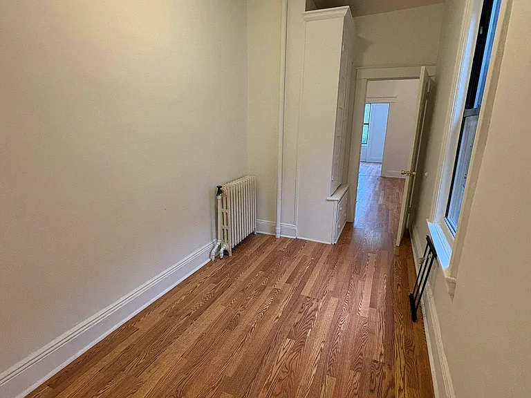 1670 Putnam Ave #3L — Photo 8