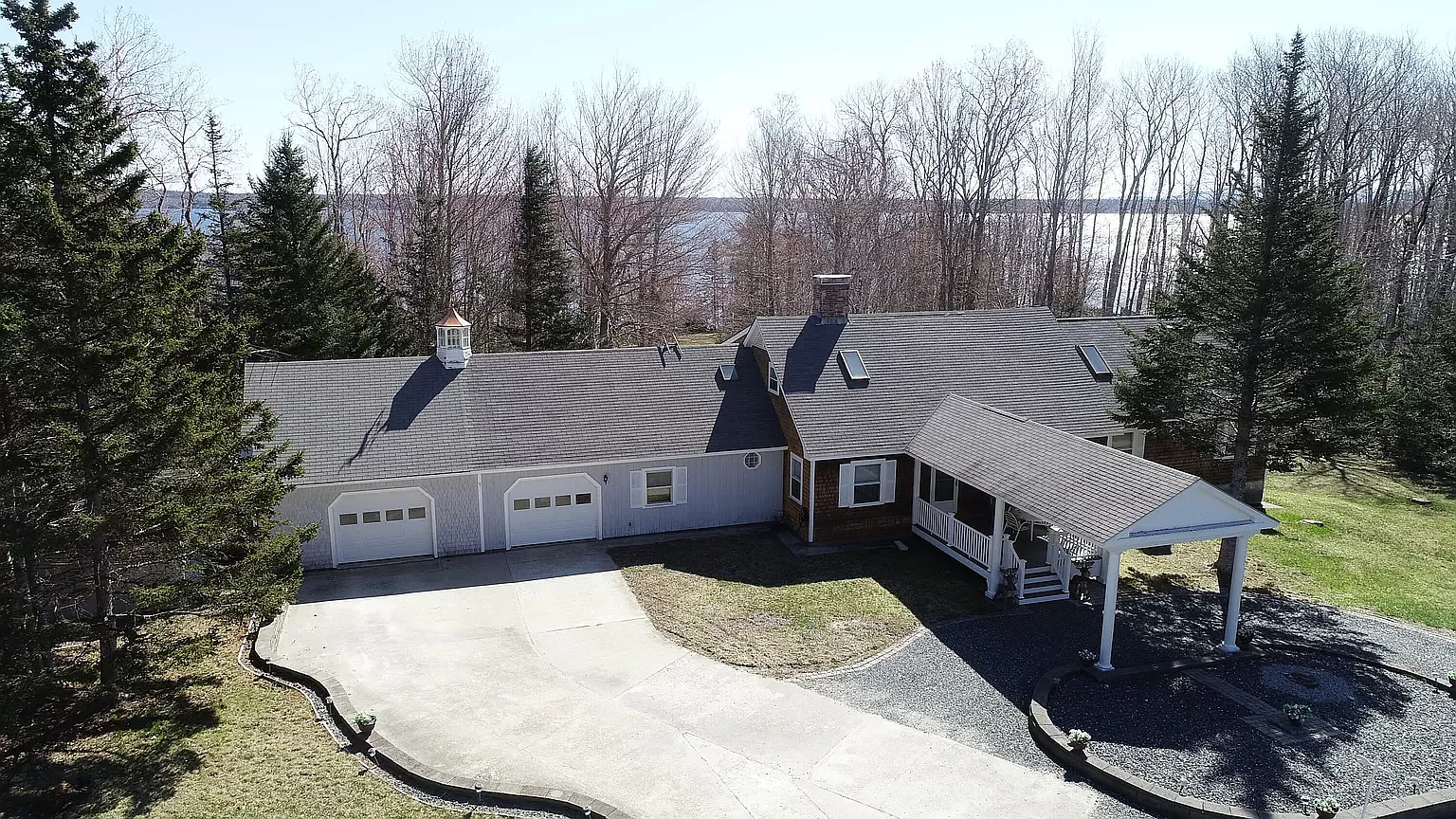 5 bed, 3.5 bath, 4784 sqft, $4,500 — Photo 2