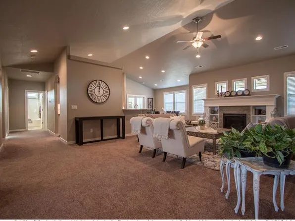 5698 E Upminster St, Nampa, ID 83687