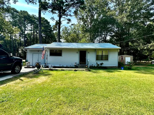 707 Bailey St, Forest, MS 39074