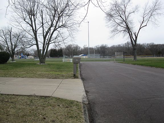 2nd image of 5024 W Jennifer Ln
