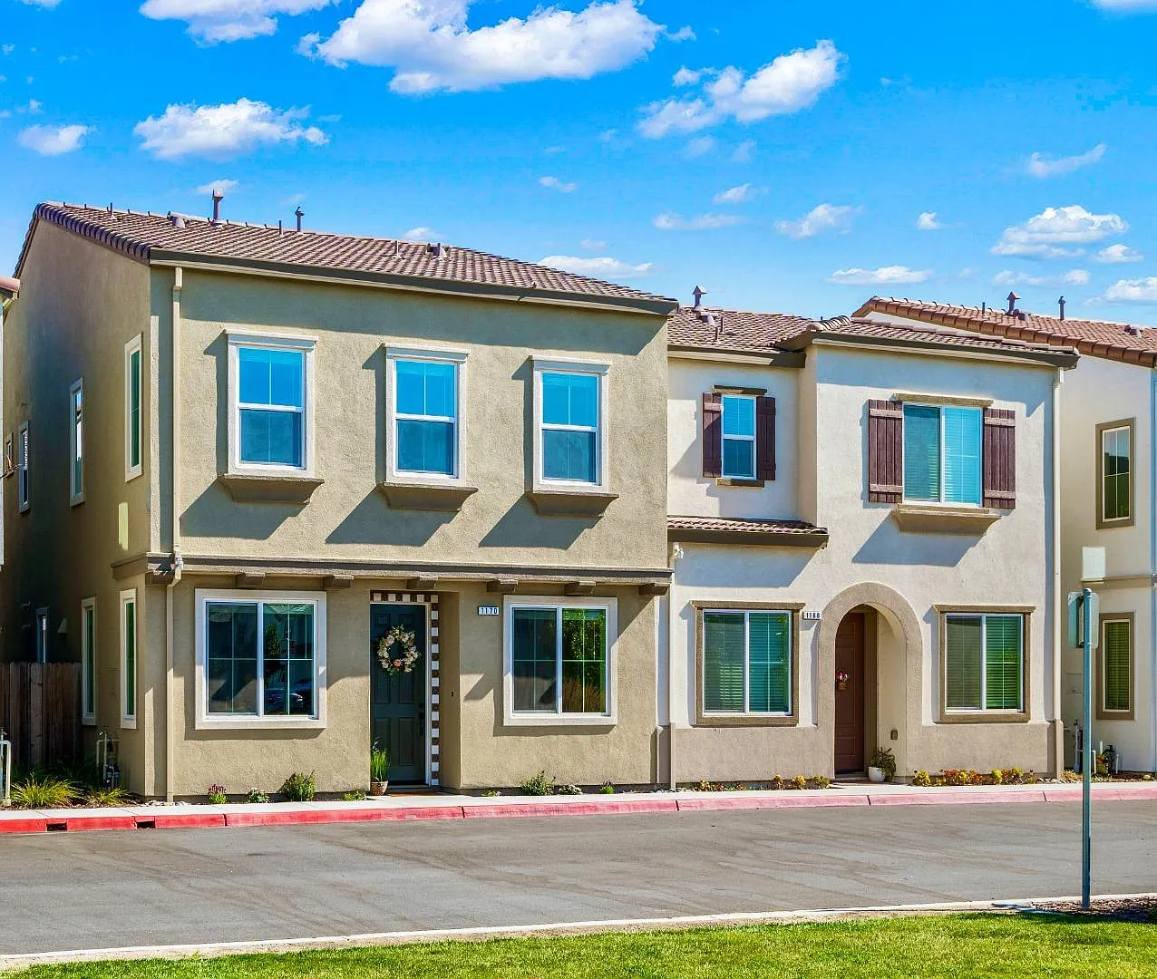 1170 Julia Cir photo 1