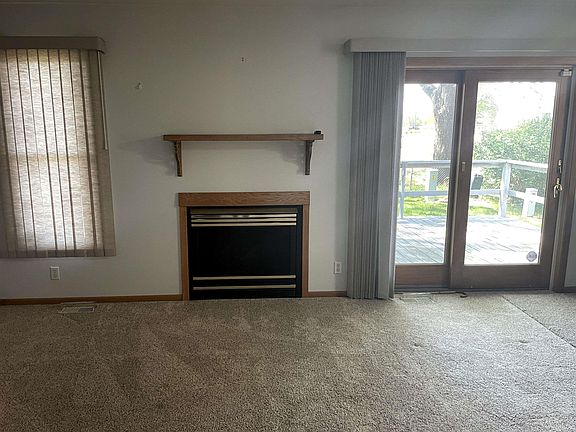 2nd image of 212 Regency Pkwy