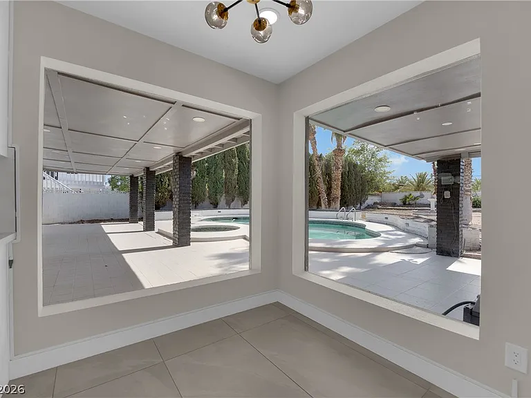 2845 Rosanna St — Photo 18