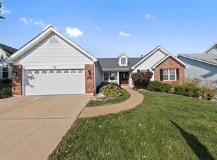4835 Crosswood Dr, Saint Louis, MO 63129