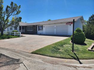 708 Southwood Ct, Quinter, KS 67752