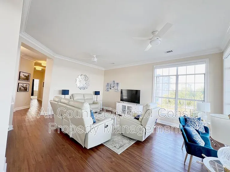 420 Oak Harbour Ln #201 — Photo 11