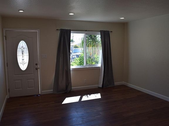 3rd image of 1518 Mount Shasta Dr