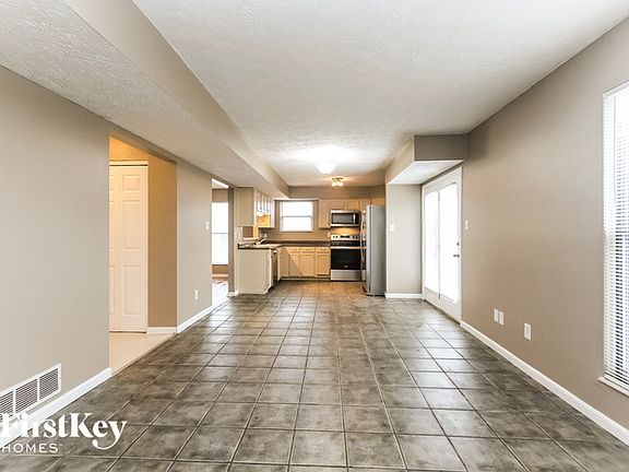 5th image of 8565 Scarsdale Dr E