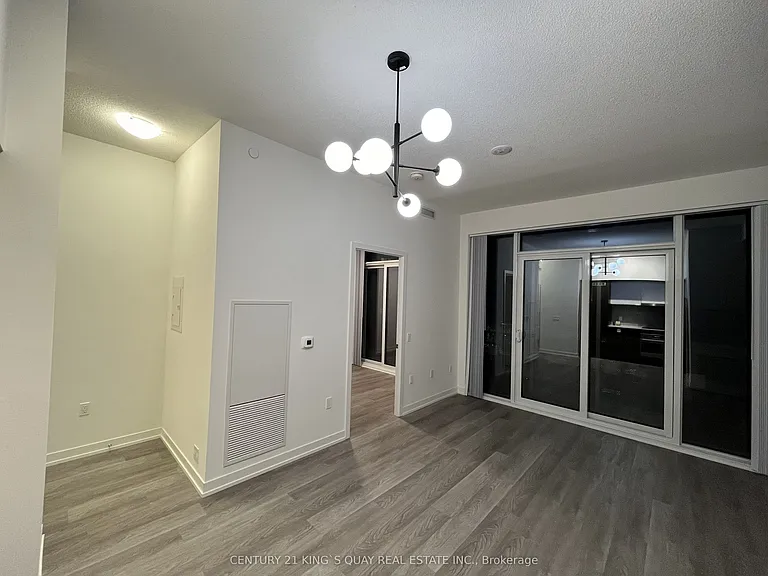 55 Cooper St #4111 — Photo 4