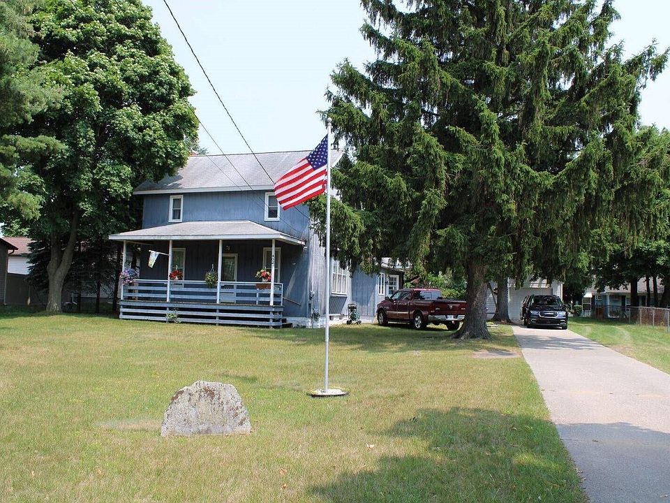 1st image of 402 N Staffon St