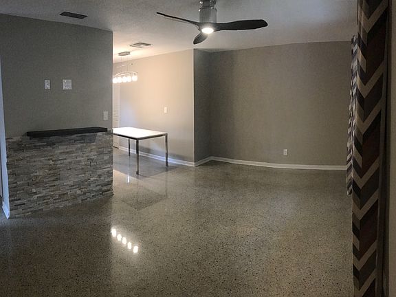 5th image of 1811 SW 21st St #1