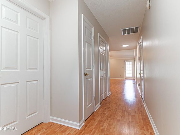 4th image of 611 Wakebridge Blvd